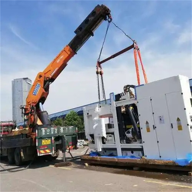 崂山附近小吊车联系方式|8-16吨|本地及时服务