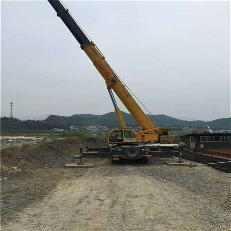 崂山重型吊车租赁费用